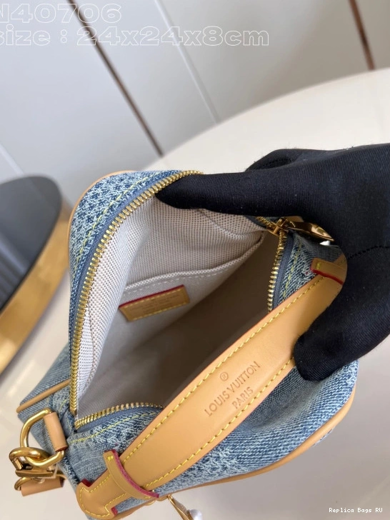 Affordable Chess LOUIS VUITTON Messenger-24*24*8CM 0817